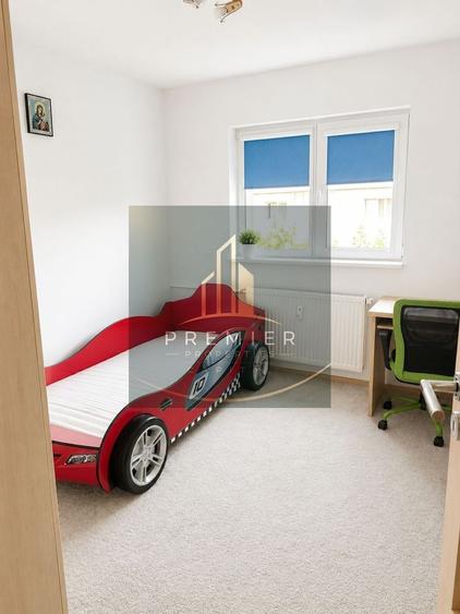 Apartament cu 4 camere decomandat, mobilat în Băneasa