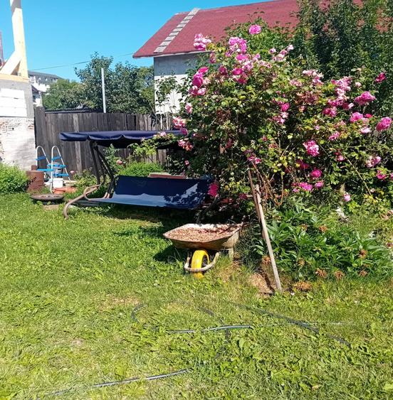 Casă cu 4 camere cu Teren 1100 Mp în Mănăștur