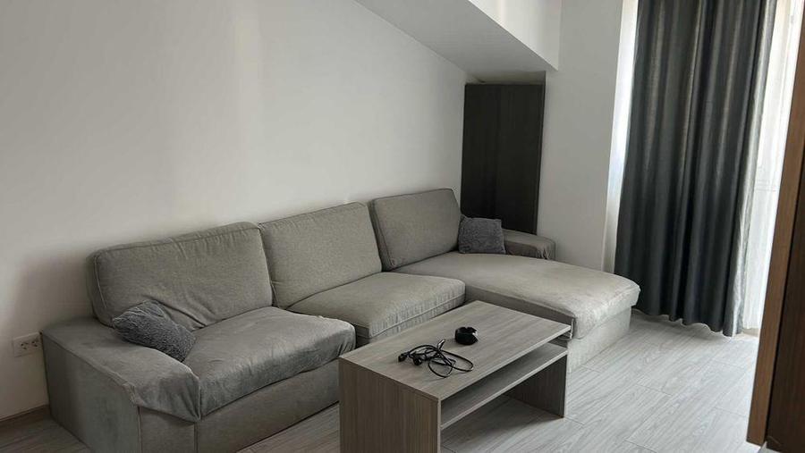 Apartament cu 2 camere decomandat în Valea Adâncă