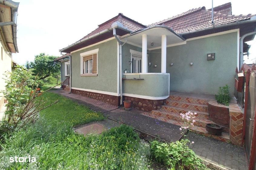 Vand casa Parter+Pod in Ha?eg, teren 1058mp, anexa, pivni?a... - 2