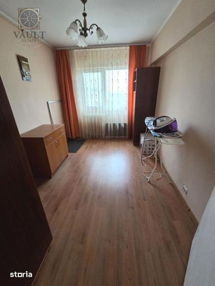 Apartament cu 3 camere decomandat, mobilat în Pantelimon