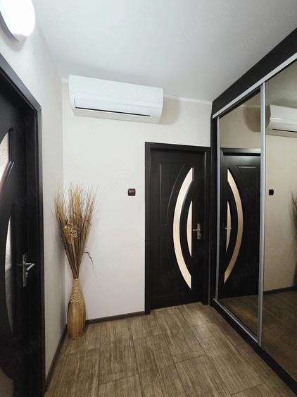 Apartament cu 2 camere decomandat în Micro 20