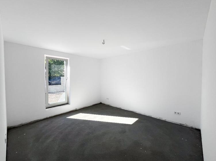 Casă individuală cu 3 camere cu Teren 676 Mp în Lazuri