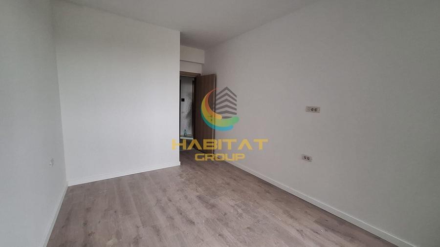 Apartament cu 3 camere semidecomandat în Berceni