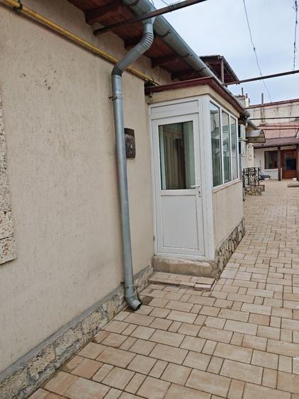 Casă cu 3 camere cu Teren 100 Mp în Exterior Vest