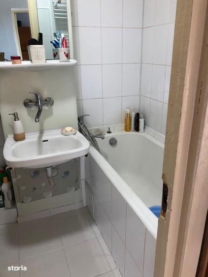 Garsonieră decomandată în Astra