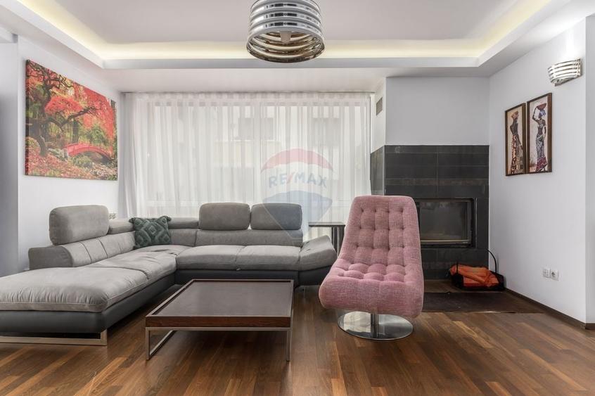 Apartament cu 4 camere semidecomandat, mobilat în Herăstrău