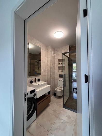 Apartament cu 3 camere decomandat în Florești