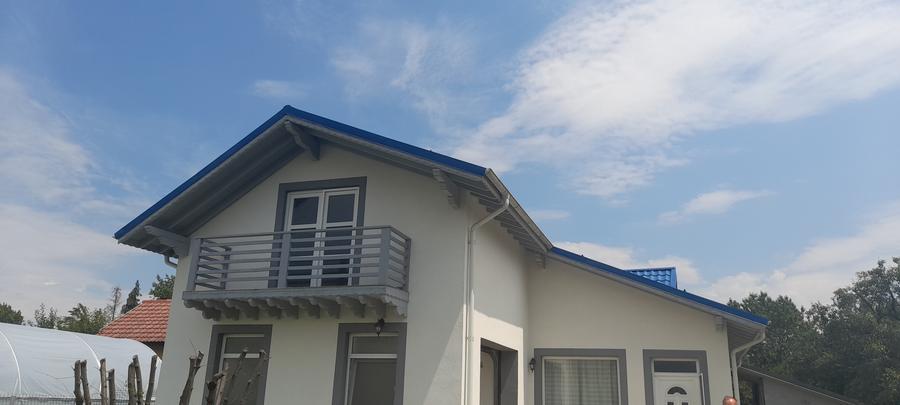 Casă individuală cu 5 camere cu Canalizare în Periferie