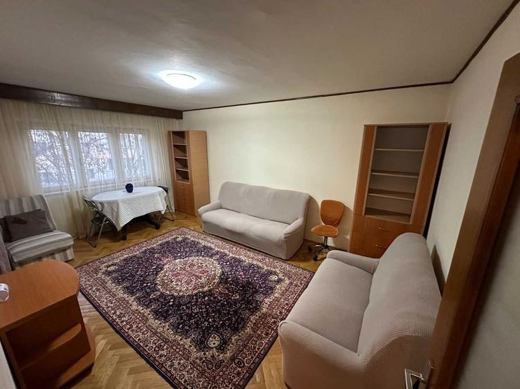 Apartament cu 2 camere decomandat în Eremia