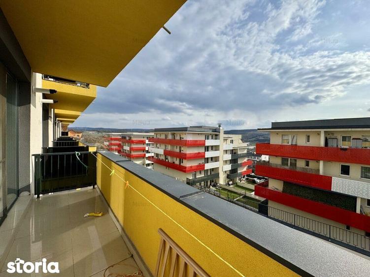 Apartament cu 3 camere semidecomandat, mobilat în Dâmbul Rotund