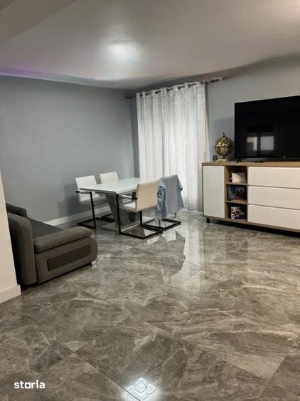 Casă cu 4 camere cu Teren 430 Mp în Dezmir