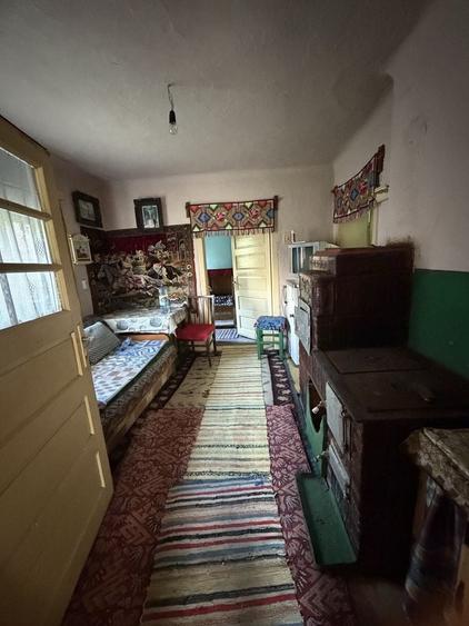 Casă cu 4 camere în Ciuruleasa