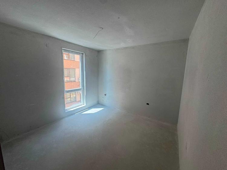 Apartament cu 2 camere semidecomandat în Giroc