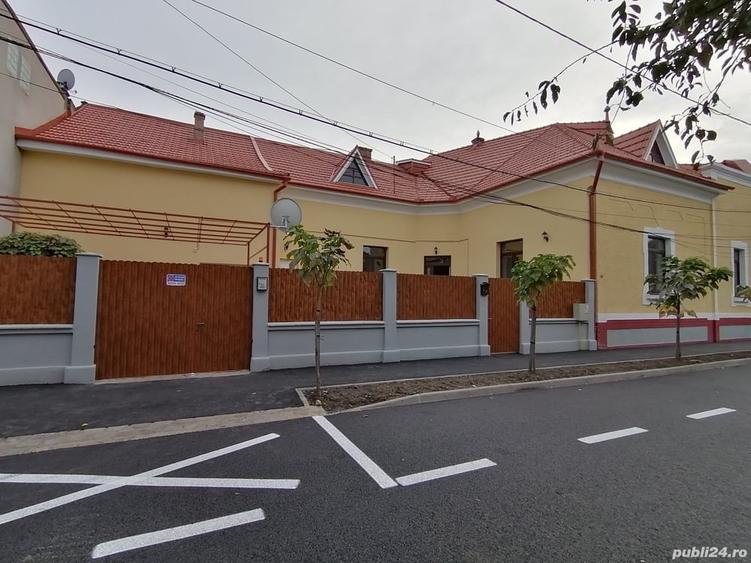 Casă cu 4 camere în Central