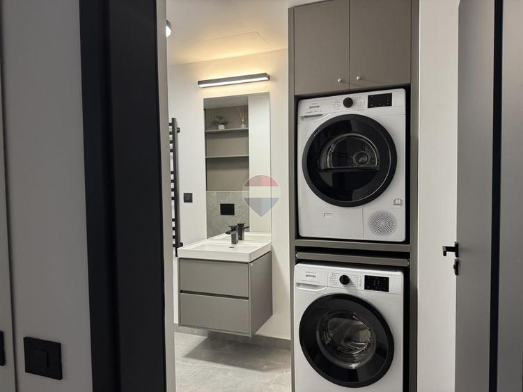 Apartament cu 2 camere semidecomandat, mobilat în Gară