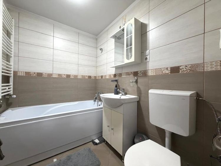 Apartament cu 2 camere decomandat, mobilat în Aiud