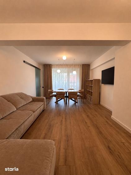 Apartament cu 3 camere decomandat în Ultracentral