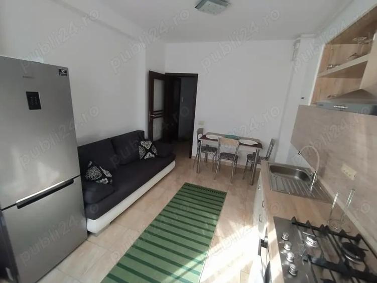 Apartament cu 2 camere semidecomandat în Valea Oltului