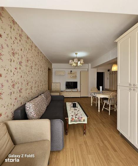 Apartament cu 2 camere semidecomandat în Seleuș