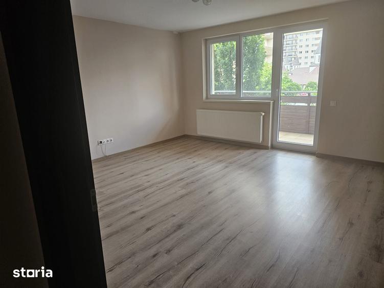 Apartament 3 Camere 2 bai Urban- 100m de Mall Coresi - 2