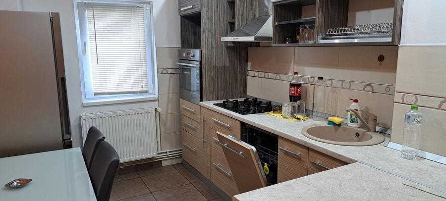 Apartament cu 2 camere semidecomandat în Dâmbovița