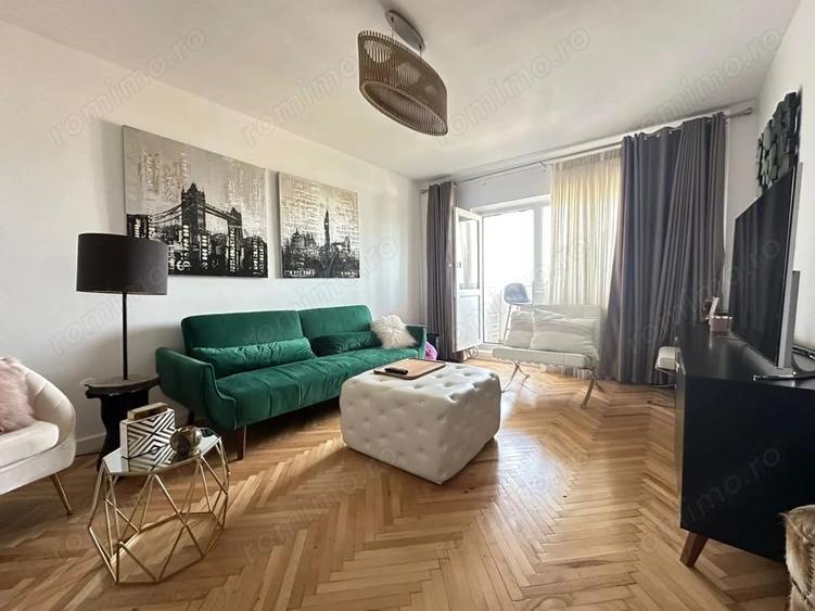 Apartament cu 2 camere decomandat în Complex Studențesc