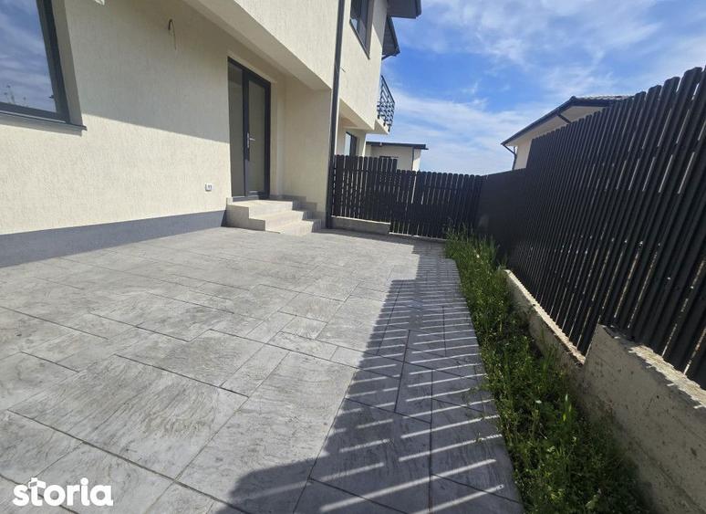 Casă cu 4 camere cu Teren 250 Mp în Valea Lupului
