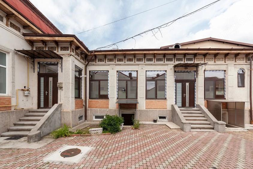 Casă cu 4 camere cu Teren 224 Mp în Ultracentral