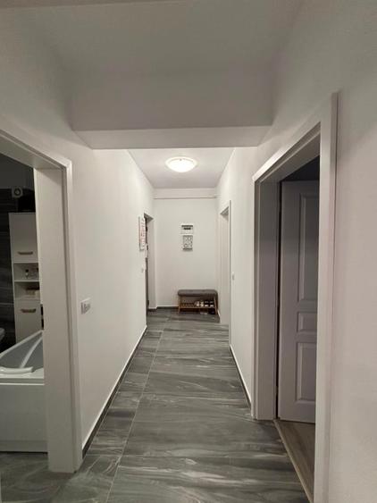 Apartament cu 2 camere decomandat în Valea Adâncă