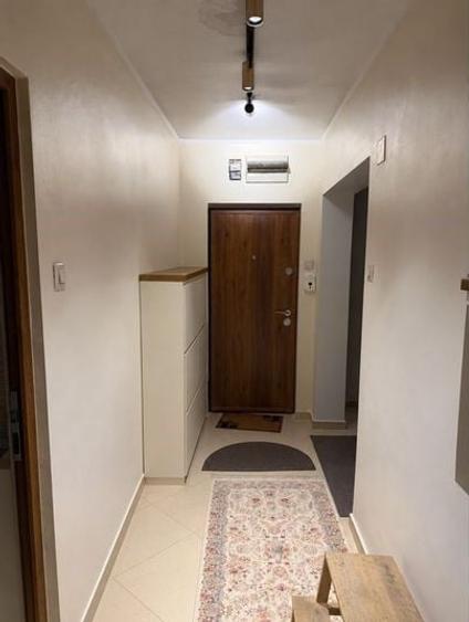 Apartament cu 3 camere, mobilat în Drumul Taberei
