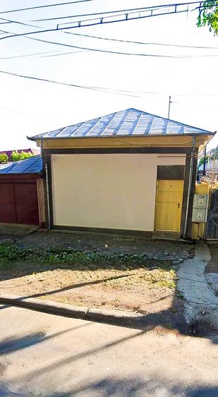 Casă cu 4 camere cu Teren 290 Mp în Central
