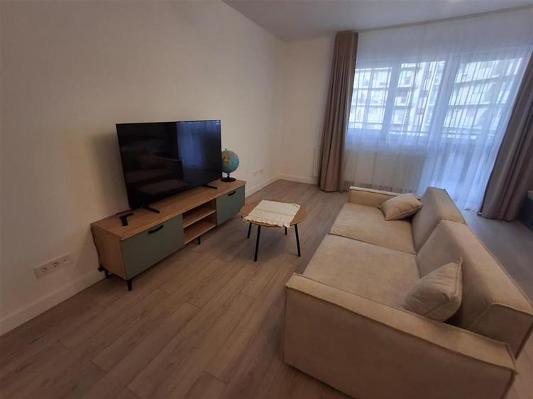 Apartament cu 2 camere semidecomandat în Hipodrom 3