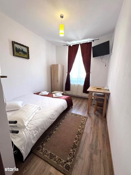 Casă cu 4 camere cu Teren 1400 Mp în Brateiu