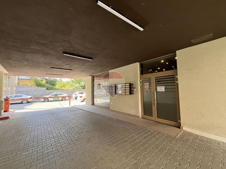 Apartament cu 2 camere semidecomandat, mobilat în Alba Iulia