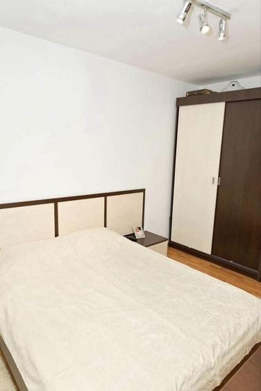 Apartament cu 2 camere semidecomandat în Rogerius