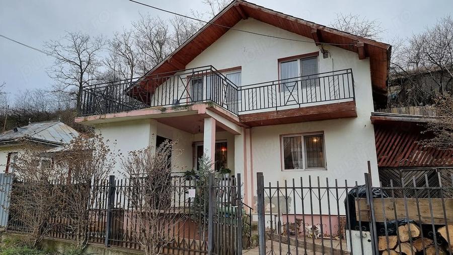 Casă cu 3 camere cu Teren 500 Mp în Sărata (Sărata)