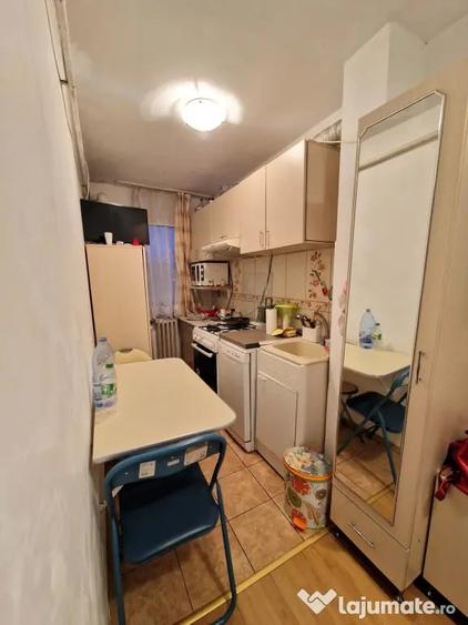 Apartament cu 2 camere semidecomandat în Est