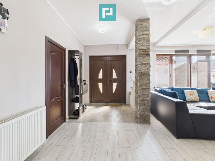 Casă individuală cu 5 camere cu Canalizare în Exterior Vest