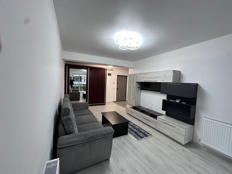 Apartament cu 2 camere decomandat în Titan