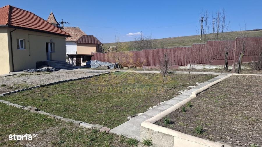 Casă cu 3 camere în Săliște