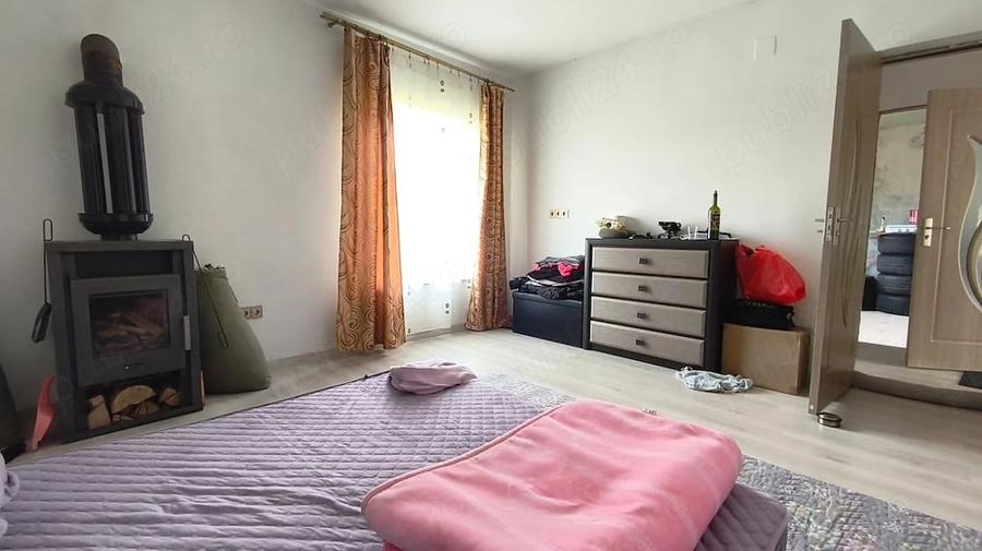 Casă cu Teren 948 Mp în Bejan