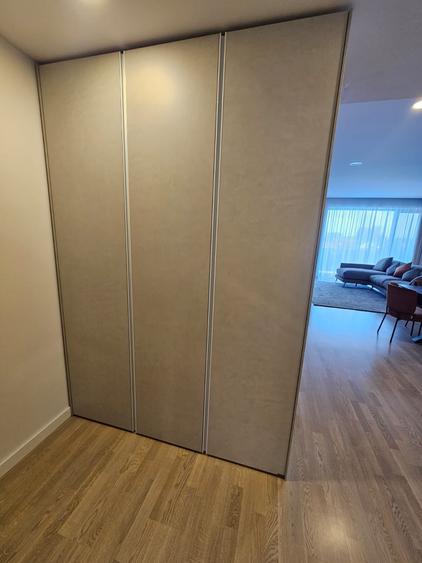 Apartament cu 3 camere decomandat în Pipera