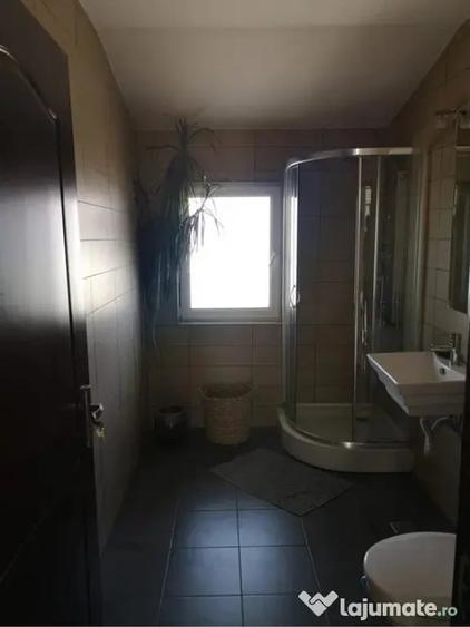 Apartament cu 2 camere semidecomandat în Florești