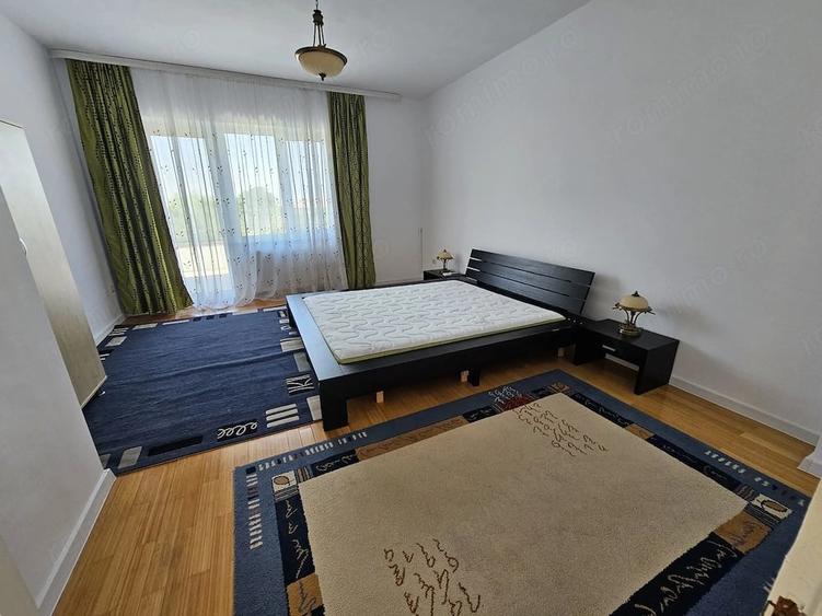 Casă cu 4 camere cu Teren 800 Mp în Ghiroda
