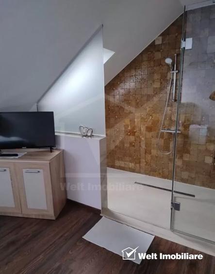 Casă individuală cu 9 camere cu Canalizare în Iris