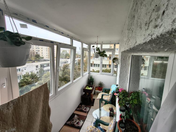Apartament cu 2 camere decomandat în Drumul Taberei