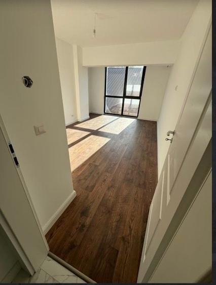 Apartament cu 3 camere decomandat în Tătărași