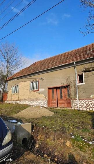 Casă cu 3 camere în Cuied