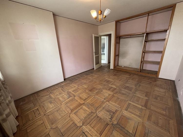 Apartament cu 2 camere semidecomandat în Gara de Nord